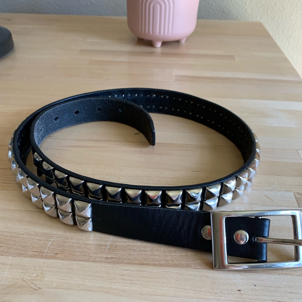 Vintage studded leather belt. Size medium